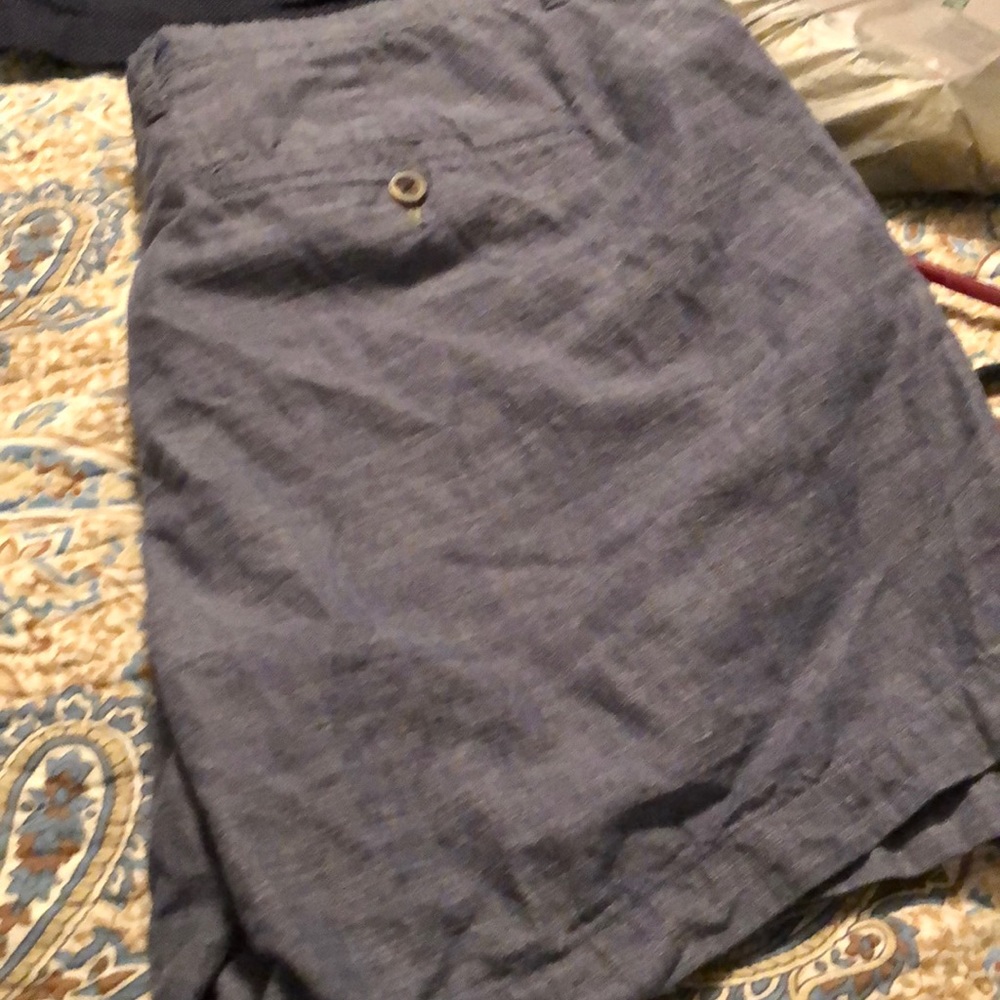Shorts - Picture 4 of 4